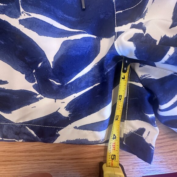 Club Monaco Men’s XS 4” Inseam Swim Trunk - Blue Leaf Print - Picture 9 of 9